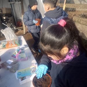 Visita Forjadores Ambientales Invernadero Pailahueque